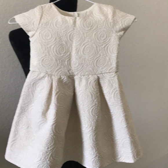 Children place girl dress - Picture 6 of 7